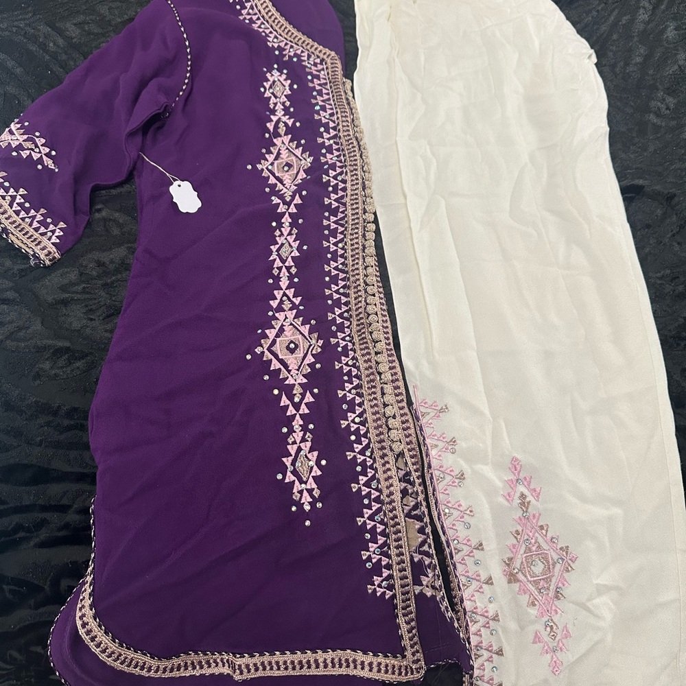 Purple Embroidered Kurta with White Embroidered Dupatta